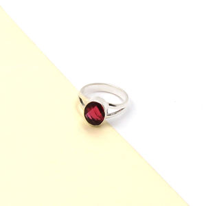 Anillo llamativo rosa fucsia hecho a mano – Anillo ovalado con piedra preciosa rosa, corte a cuadros, chapado en plata, acabado mate, estilo bohemio para mujer, latón - Product Image 5