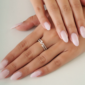 Impresionante Anillo Delicado de Doble Banda de Oro Amarillo K14 con Diamantes 100% Auténticos, Joyería Hecha a Mano por un Fabricante - Product Image 4