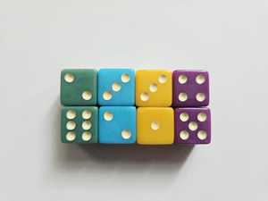 Cubos de Dados de Resina Hechos a Mano Surtidos con Marcadores Metálicos, Piezas Clásicas de Seis Caras para Juegos de Mesa - Product Image 2