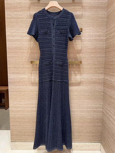 Abito Lungo in Maglia Testurizzata Effetto Scintillante Francese 2026 da Donna con <span class=keywords><strong>Maniche</strong></span> Corte a Volant e Bottoni Decorativi, <span class=keywords><strong>Vestito</strong></span> Formale da Sera Maxi - Product Image 3