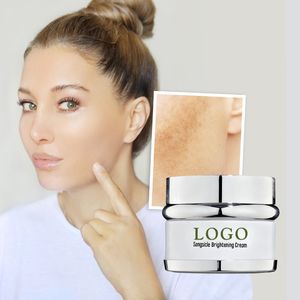 Fórmula Iluminadora Multifacética al por Mayor que Combina Ácido Tranexámico y Alantoína, Crema Blanqueadora para Uso Doméstico, Marca Privada para el Cuidado de la Piel - Product Image 2