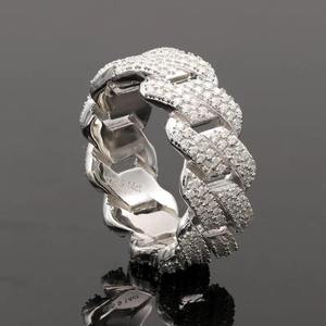 Bague unisexe en argent 14 carats avec diamant de laboratoire taille brillant rond certifié IGI, style mariage de luxe - Product Image 1