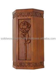 Urnas de cremación hechas a mano de madera al por mayor Diseño elegante Hecho de madera pura Estilo lujoso Calidad de alto estándar - Product Image 5