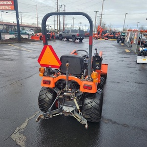 Tracteur Kubota BX1500 fiable, machine agricole compacte aux performances efficaces pour l'agriculture et l'aménagement paysager - Product Image 1