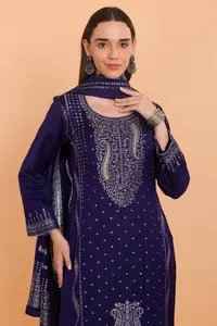 Conjunto de Kurti Floral de Algodón Tejido para Mujer con Pantalón y Dupatta – Atuendo de Calidad de Exportación - Product Image 6