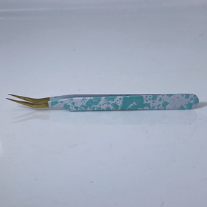 Pinzas para Pestañas Postizas DANTRIC IMPLANTS, Acero Inoxidable, Punta Suave de 10 mm, Herramienta Duradera, Mango con Diseño de Puntos Verde Azulado, para Extensión de Pestañas - Product Image 1