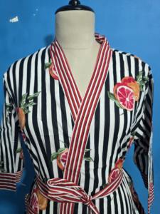 Robes Kimono en Coton Imprimé Fruits, Magnifiques Robes de Demoiselle d'Honneur Kimono, Peignoirs Faits Main à Impression au Bloc pour Femmes, Cadeau Kimono - Product Image 5