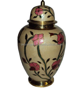 Urnes funéraires modernes en laiton métallique les plus vendues pour le stockage des cendres - Product Image 4