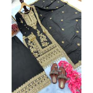 El conjunto de ropa de fiesta para mujer de seda pura incluye Top Plazzo Dupatta - Product Image 6