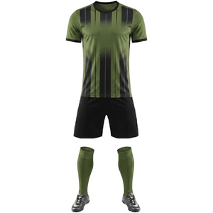 Conjunto de camiseta de fútbol a rayas verde oliva negro, uniforme de fútbol personalizado, transpirable, de secado rápido, ajuste atlético, ropa de alta calidad - Product Image 1