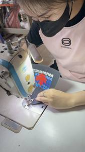 Gorra Trucker Elegante Lista para Envío Rápido, con Estructura de Forma Perfecta y Cierre Seguro para Mantener la Forma Consistente - Product Image 6