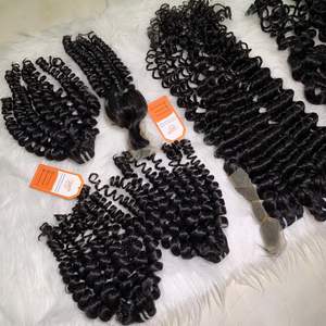 Perruque Premium de trame faisceaux eau bouclée avec fermeture, dentelle frontale brillante et rebondissante cheveux bruts humains - Product Image 2