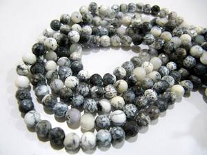 Perles rondes facettées en opale blanche naturelle, 5-6 mm, brin de 10 pouces de long - Product Image 6