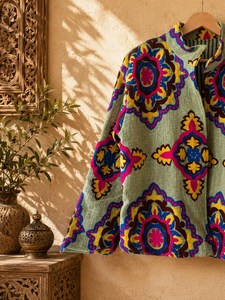 Chaqueta Vibrante de Mujer con Bordado Floral de Inspiración Tradicional Uzbeka, Chaqueta Boho de Algodón con Diseño Floral Uzbeko para Festivales - Product Image 5