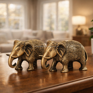 AG Elements - Juego de Figuras de Elefantes Art Deco de Aluminio con Acabado en Latón Antiguo, Símbolo Ecológico de Fuerza, Prosperidad y Liderazgo, Decorativo - Product Image 1