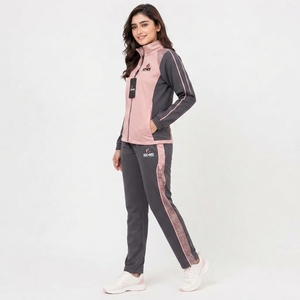 Ensemble de survêtement pour femme, tenue athlétique tendance, veste et pantalon légers et respirants, conçus pour le streetwear décontracté et les activités sportives - Product Image 6