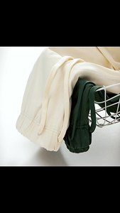 Pantalones Cortos Deportivos Cómodos de Algodón de 380 g con Cordón Ajustable para Hombre y Mujer - Product Image 5