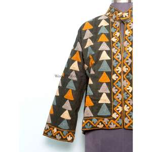 Veste d'hiver matelassée artisanale brodée Cotrise pour femme, coupe régulière, écologique, coupe-vent, 100 % coton, taille unique, best-seller - Product Image 3