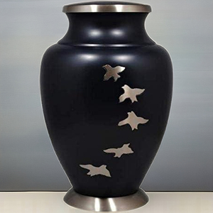 โกศแสดงสินค้าในบ้านขนาดใหญ่ทันสมัยสำหรับขี้เถ้าของมนุษย์ภาชนะที่ระลึกโลหะสีขาวมีจำนวนมาก - Product Image 1