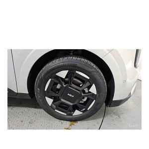 Kia Carnival HEV 2024, 7 Plazas, Noblesse, 21,814 km, Caja de Cambios Automática, Asientos de Cuero, Cámara Trasera, Volante a la Izquierda - Product Image 4