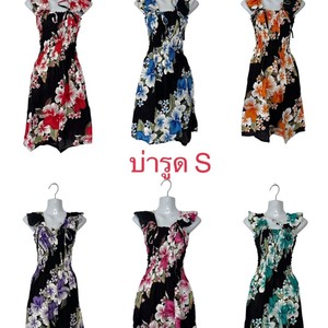 Magnifique collection de robes hawaïennes colorées en tissu rayonne tissé, largeur 44 pouces, prêtes pour une expédition immédiate. - Product Image 4