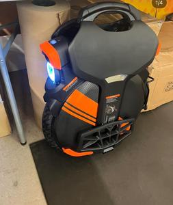 Monociclo Eléctrico para Adultos, Scooter de Una Rueda, Vehículo de Desplazamiento, Negro y Naranja - Product Image 1
