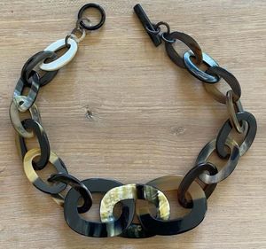 Collar de Cuerno Natural Elegante para Mujer, Marca HF Crafts 2025, Impermeable, Hecho a Mano, Diseño Moderno, Excelente Calidad para Fiestas - Product Image 2