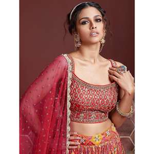 Étonnante broderie de paillettes rouges Chinon soie Lehenga Choli - Product Image 3