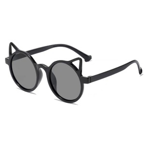 Hot Sales <b>Small</b> Retro Candy Children High Quality Sun Glasses Light <b>Weight</b> Gradient Comfortable Colored Cat Eye Sunglasses - Product Image 1