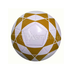Balón de Fútbol de Práctica de Alta Calidad con Superficie Resistente y Ecológica, Forma Equilibrada para Uso en Exteriores y Entrenamientos de Equipo - Product Image 3