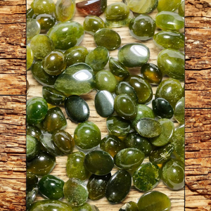 หินอัญมณีทรงหลังเบี้ยรูปทรงผสม vesuvianite ธรรมชาติสำหรับทำเครื่องประดับหิน vesonite idocrase - Product Image 3