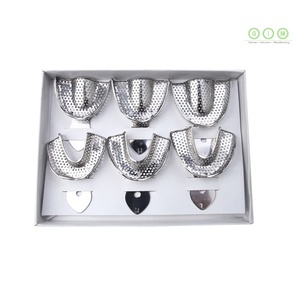 Juego de Bandejas de Impresión Dental Profesionales Reutilizables de Acero Inoxidable Perforadas para Impresiones Precisas - Product Image 4