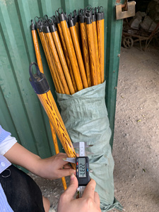 Juego de Escoba y Recogedor GMEX con Mango Largo de 120 cm, Combo de Limpieza de Pisos, Mango de Madera de Eucalipto, Cabezal de PVC Resistente, Multiusos para el Hogar - Product Image 2
