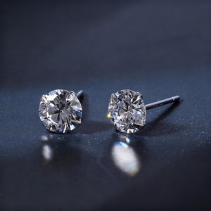 Pendientes de Diamantes Moissanite de Primera Calidad, Joyería Personalizada para Accesorios de Moda y Regalos, Disponibles al Mejor Precio - Product Image 3
