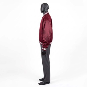 Chaqueta Bomber Varsity Impermeable para Hombre BLACKTHORN WORLD, Estilo Urbano, 440 Gramos, con Parches Bordados de Chenilla y Diseño de Patchwork - Product Image 4