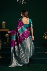 Lancement du Saree Traditionnel Léger en Soie Banarasi Tissé à la Main pour Mariée – Fournisseur Indien Disponible à Prix de Gros - Product Image 5
