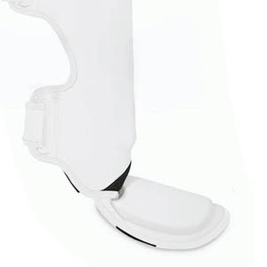 Protège-tibias de sport professionnels avec rembourrage doux et sensation légère et confortable, protège-tibias légers et durables pour le fitness - Product Image 6