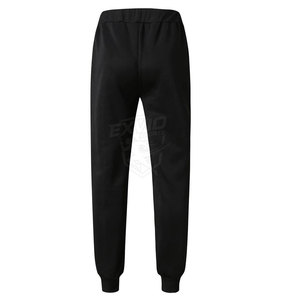 Conjunto de chándal de dos piezas para hombre con material cómodo y un look elegante, ideal para deportes, ocasiones informales y viajes. - Product Image 5