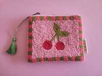 Monedero Clásico Hecho a Mano con Bordado de Cuentas, Colores y Tamaños Personalizables, Diseño de Frutas Adorable, Ideal para Viajes, Logotipo Personalizado, Arte Caprichoso