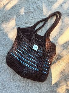 Disponible en diferentes colores, diseños de cuentas, tamaños, formas y opciones de acabado para adaptarse a su colección. - Product Image 6