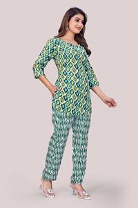 ชุดเซ็ตเสื้อผ้าผู้หญิงลายดอกไม้สีเขียวระบายอากาศได้ดี พรีเมียม 2 ชิ้น ชุดลำลอง คอทรงกลม เนื้อผ้านุ่ม ชุดวอร์มเข้าชุดกัน - Product Image 3