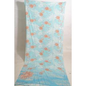 Tissu floral vintage indien en polysoie, 5 yards, pour sari, confection de robes bohèmes, couture et artisanat textile - Product Image 1
