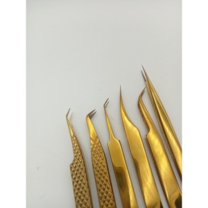 Pinzas Ergonómicas para Pestañas con Punta Dorada de Precisión y Acabado Suave para un Uso Diario Cómodo - Product Image 1