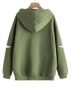 Sudadera con capucha de talla grande negra, gruesa, extragrande, de corte holgado y corto, con bordado personalizado, lavada y ecológica. - Product Image 2