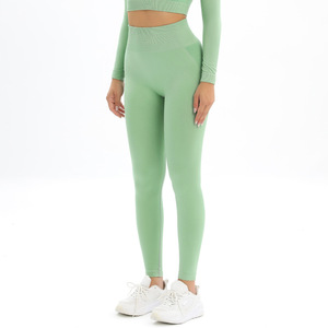 Leggings taille haute pour femmes, effet push-up, froncé, sans couture, pour yoga et activités sportives, couleur unie, extensible dans les quatre sens, vente en gros - Product Image 1