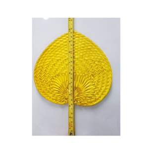 Ventilador de tejido de hoja de palma de paja a mano de Vietnam para eventos al aire libre Fiesta en la playa Regalo sostenible Favor personalizable - Product Image 5