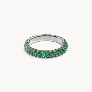 Bague de mariage en or massif 10K 14K 18K, triple rangée micro-pavée d'émeraudes de Zambie, entièrement sertie, plaquée or, faite à la main - Product Image 1