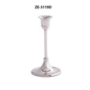 Candelabro de Metal Hecho a Mano, Estilo Artístico Contemporáneo de Lujo, Candelabro Decorativo de Hierro Negro de Lujo para Recepción de Hotel - Product Image 3