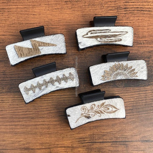 Pinces à cheveux gravées au laser en cuir de vachette personnalisées pour femmes, pinces à cheveux en cuir véritable au design unique, durables et élégantes - Product Image 3