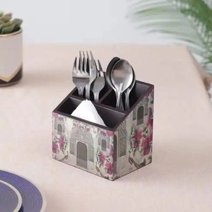 Organizador de Cubiertos Minimalista de Madera Natural con Asa de Hierro, Caja de Almacenamiento con Compartimentos para Tenedores, Cucharas y Cuchillos - Product Image 3